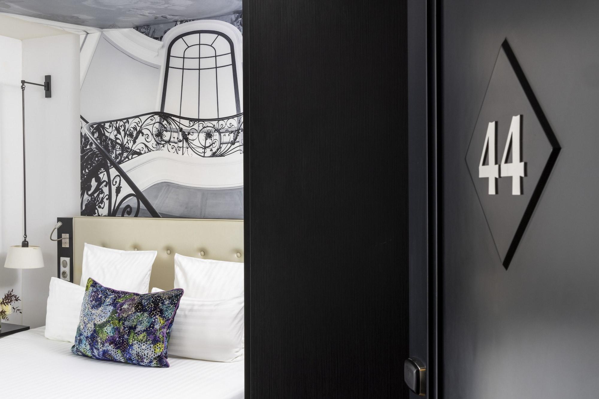 Hotel Gustave Париж Екстериор снимка
